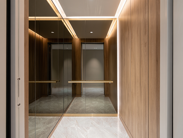 آسانسور و روانشناسی فضای بسته: تأثیر طراحی بر تجربه کاربران